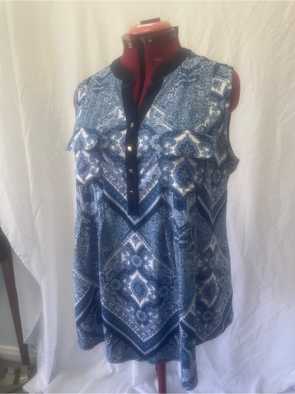 Westport Blue & White Paisley Sleeveless Tunic with Navy Trim